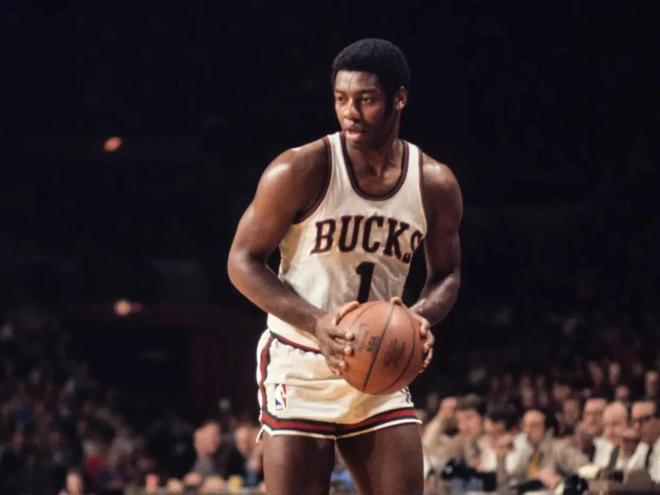 乓球赛中 乓球赛中