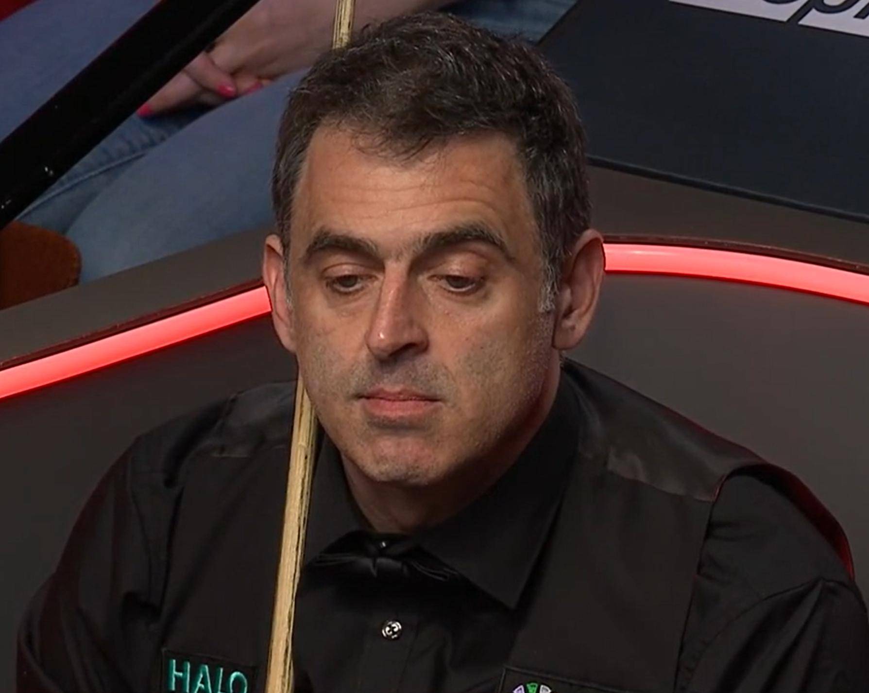 她展示了自 她展示了自